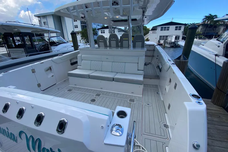  Yacht Photos Pics 2021 Regal 38 SAV boat interior with spacious seating and modern design.