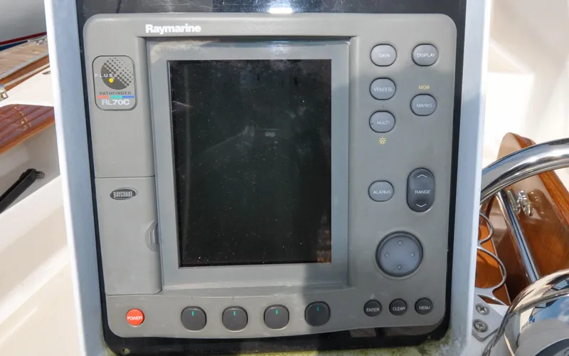 Diamond Yacht Photos Pics Tartan 4100 - Diamond - Cockpit - Helm Station - Chart Plotter and Radar Display