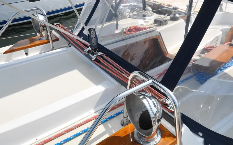 Diamond Yacht Photos Pics Tartan 4100 - Diamond - Coach Roof - Traveler