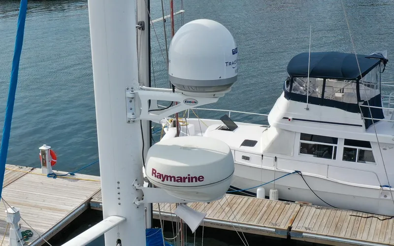 Diamond Yacht Photos Pics Tartan 4100 - Diamond - Radar Dome and KVH3 Dome