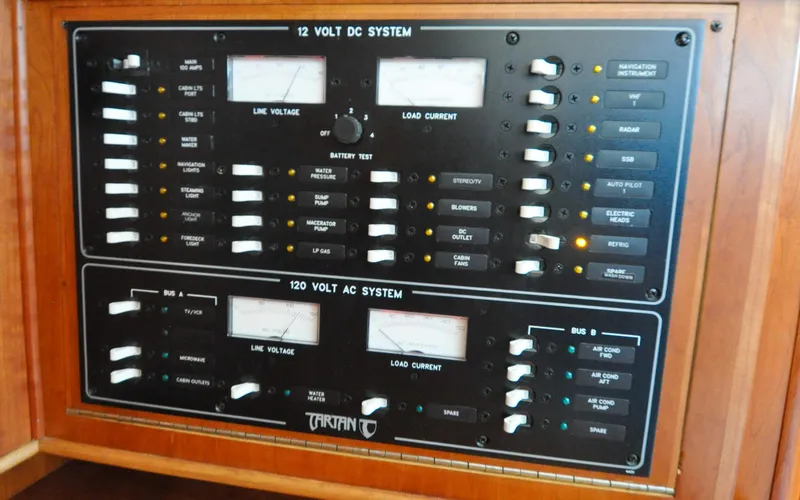 Diamond Yacht Photos Pics Tartan 4100 - Diamond - Navigation Station - Electrical Distribution Panel