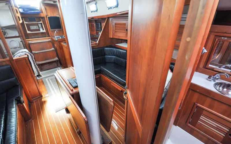 Diamond Yacht Photos Pics Tartan 4100 - Diamond - Salon