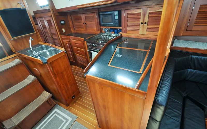 Diamond Yacht Photos Pics Tartan 4100 - Diamond - Galley