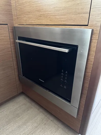 Samcat Yacht Photos Pics Built-in microwave in Lagoon 46 yacht kitchen, 2020 model.