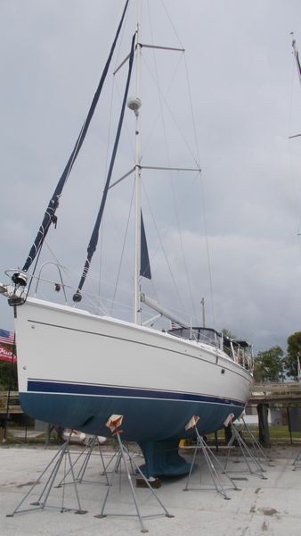 2009 Hunter 49