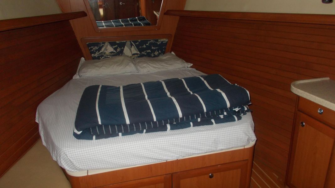 2009 Hunter 49