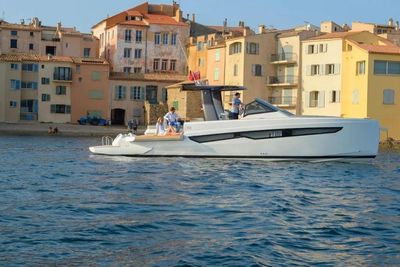 Yacht