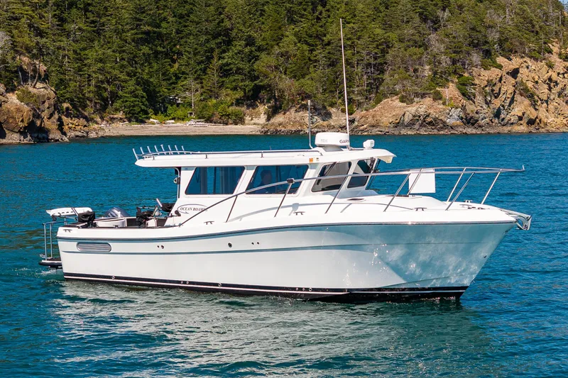 Ocean Roamer Yacht Photos Pics 2016 Lindell Ocean Roamer boat cruising in scenic coastal waters.