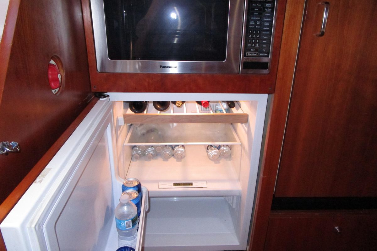 2003 Tiara Yachts 52 