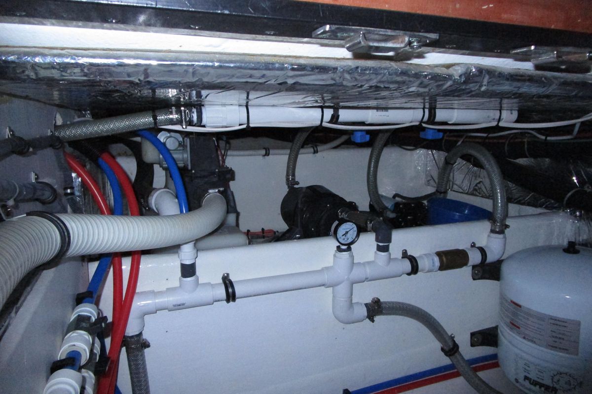 2003 Tiara Yachts 52 