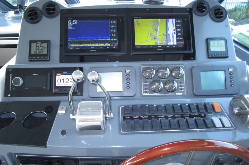 Endless Summer Yacht Photos Pics Helm detail