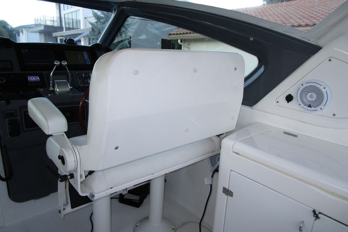 2003 Tiara Yachts 52 