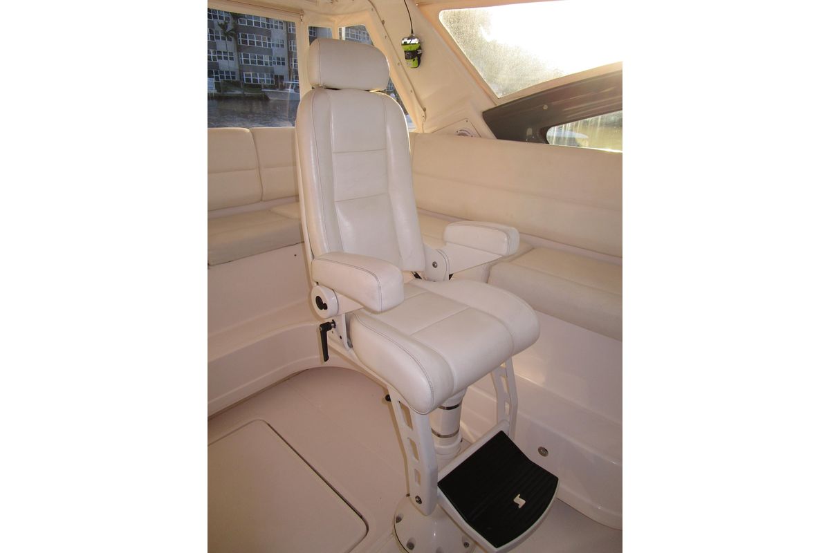 2003 Tiara Yachts 52 