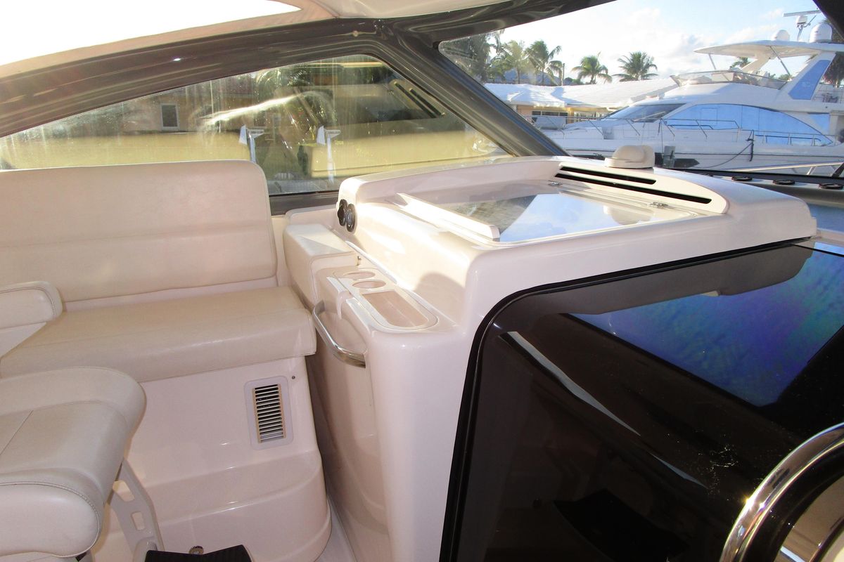 2003 Tiara Yachts 52 