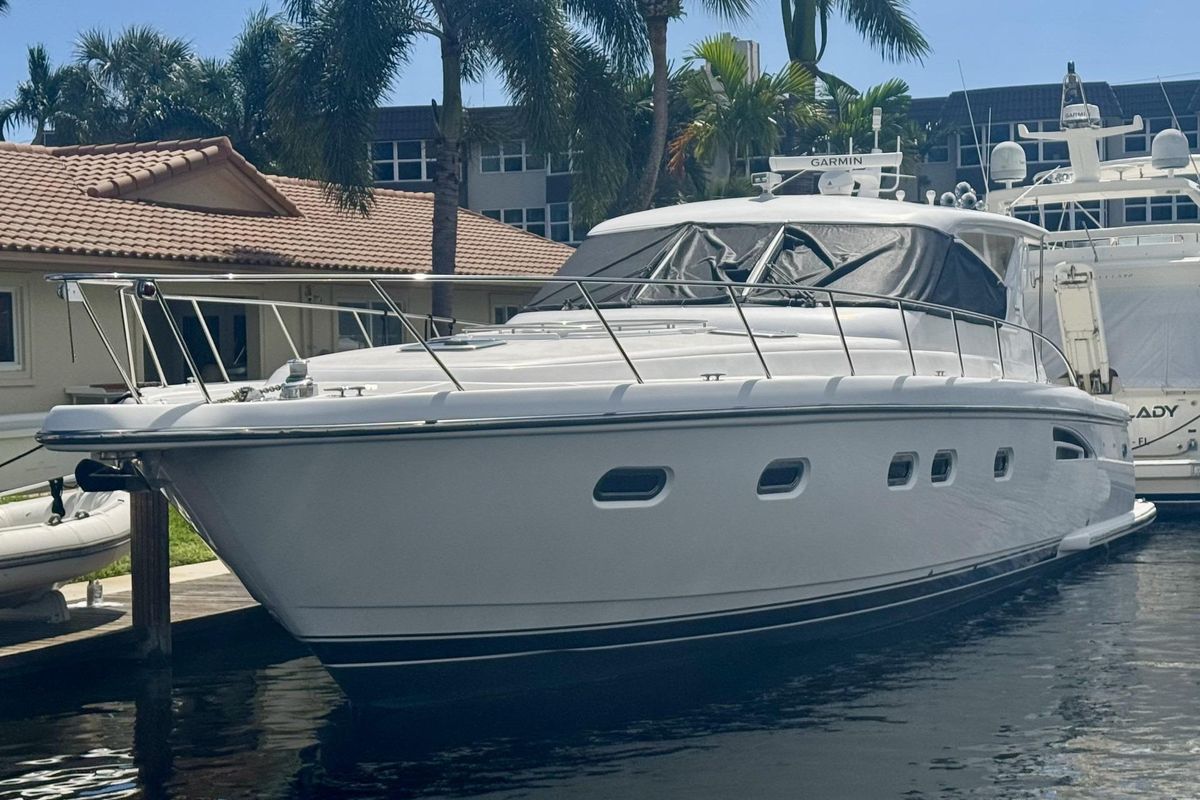 2003 Tiara Yachts 52 