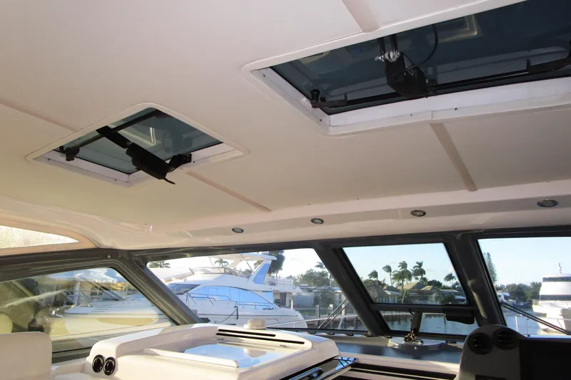 Endless Summer Yacht Photos Pics (2) Overhead electrically operated hatches