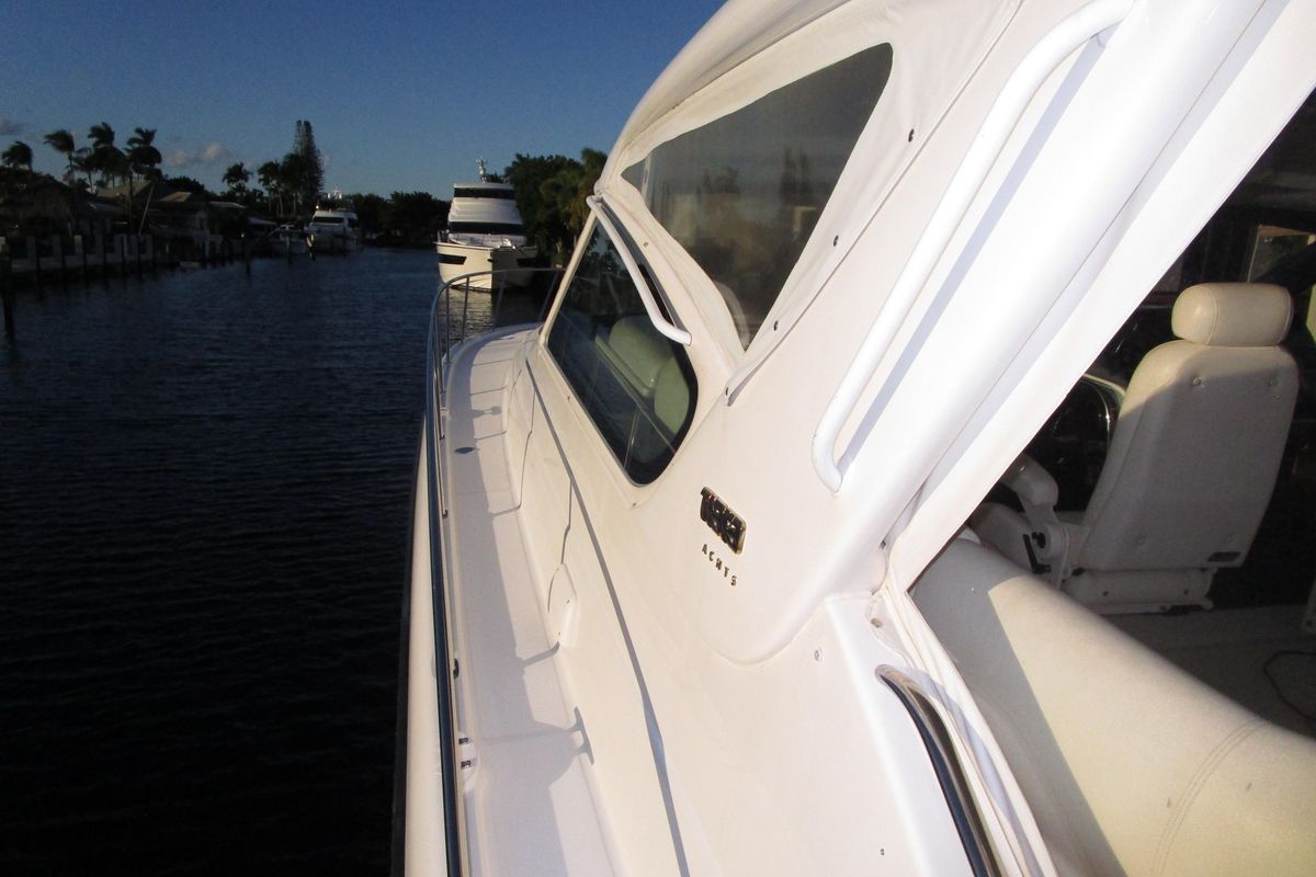 2003 Tiara Yachts 52 
