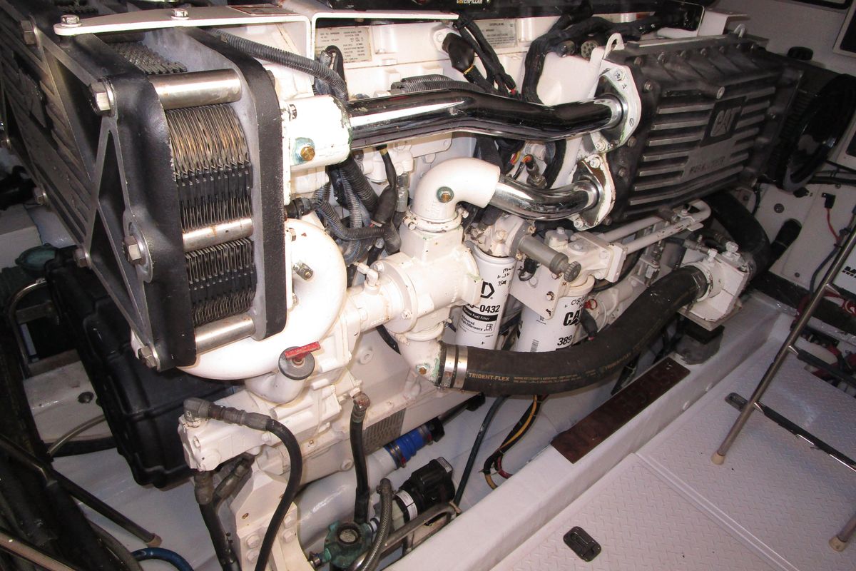 2003 Tiara Yachts 52 