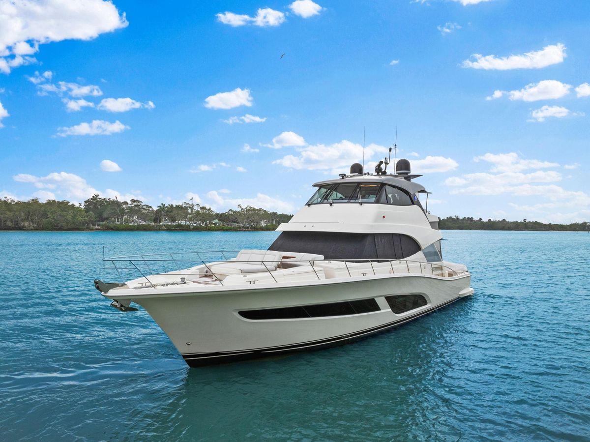 2023 Riviera 64 