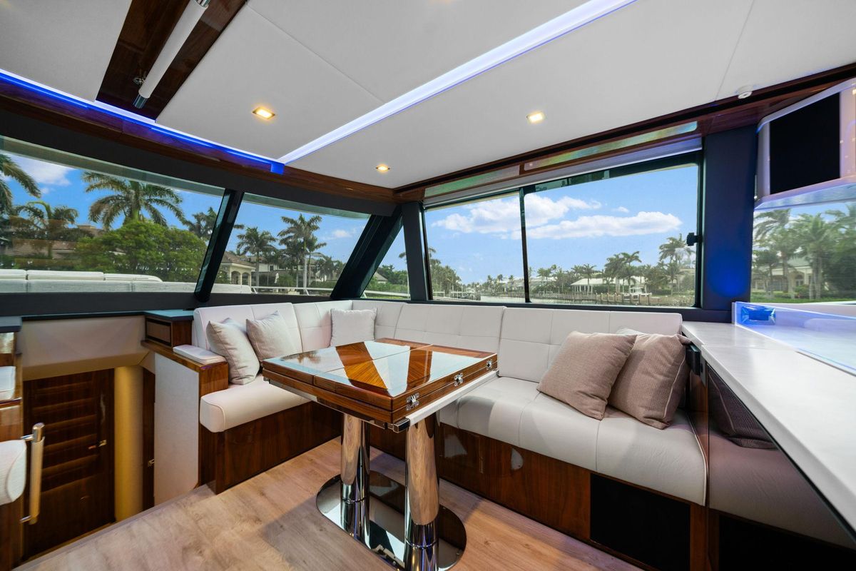 2023 Riviera 64 