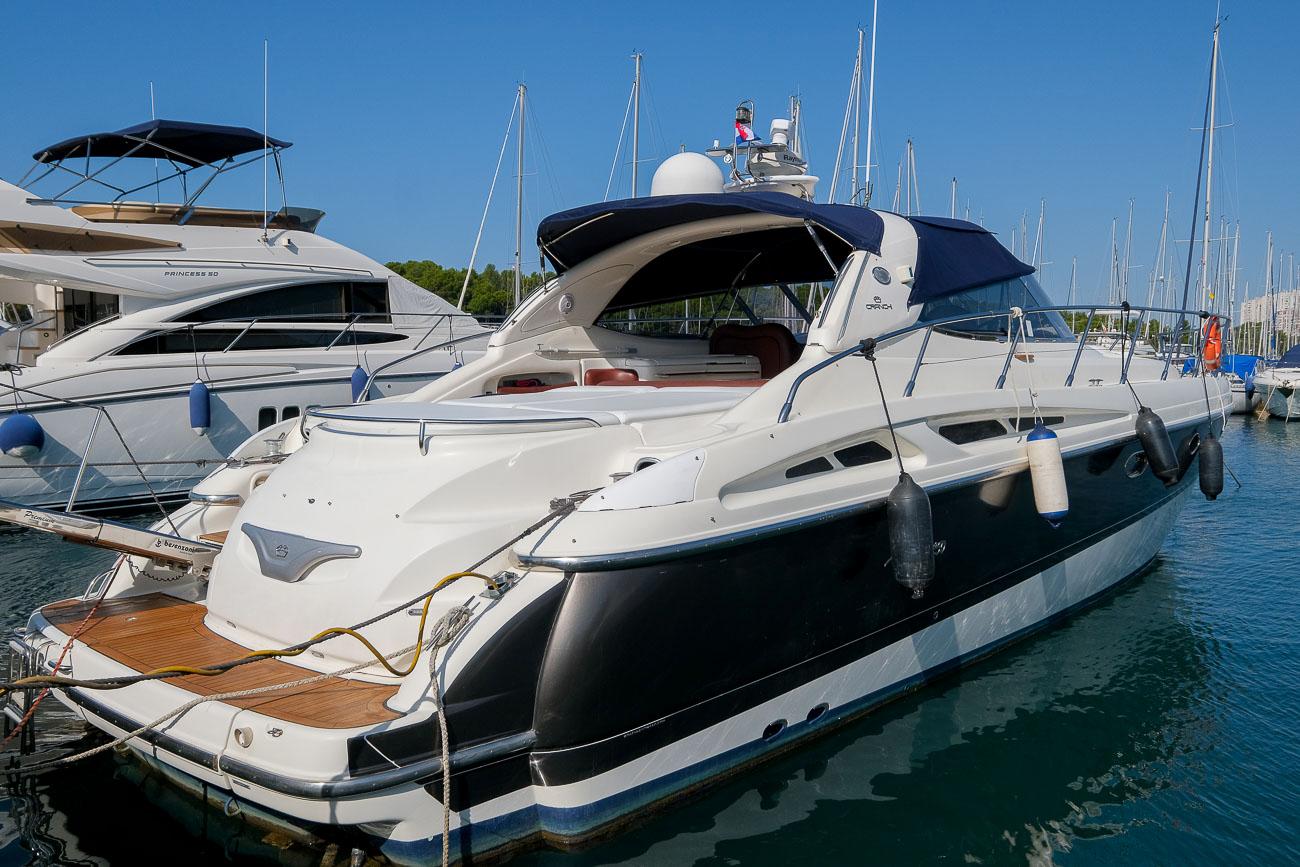 Neuf 2005 Cranchi Mediterranée 50 | YachtFocus