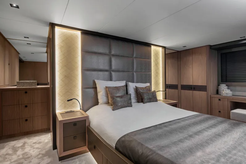 Miramar Yacht Photos Pics 