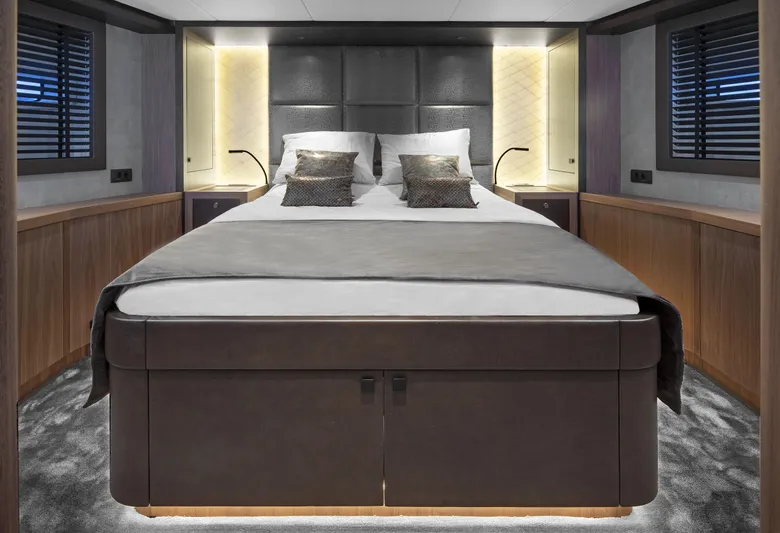 Miramar Yacht Photos Pics 