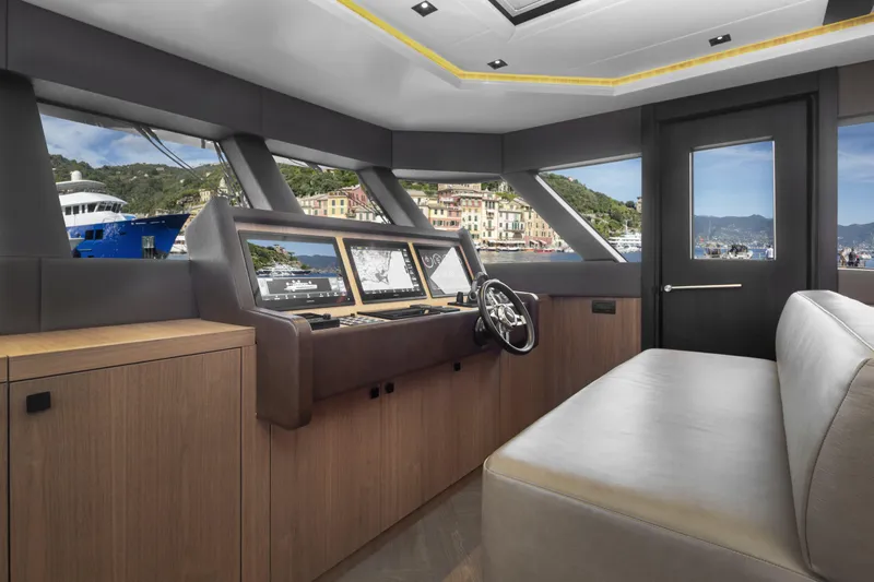 Miramar Yacht Photos Pics 