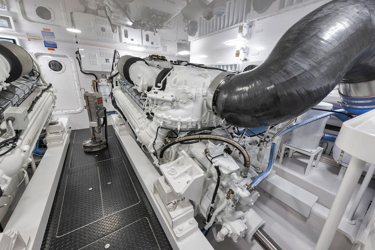 2024 Viking 72 