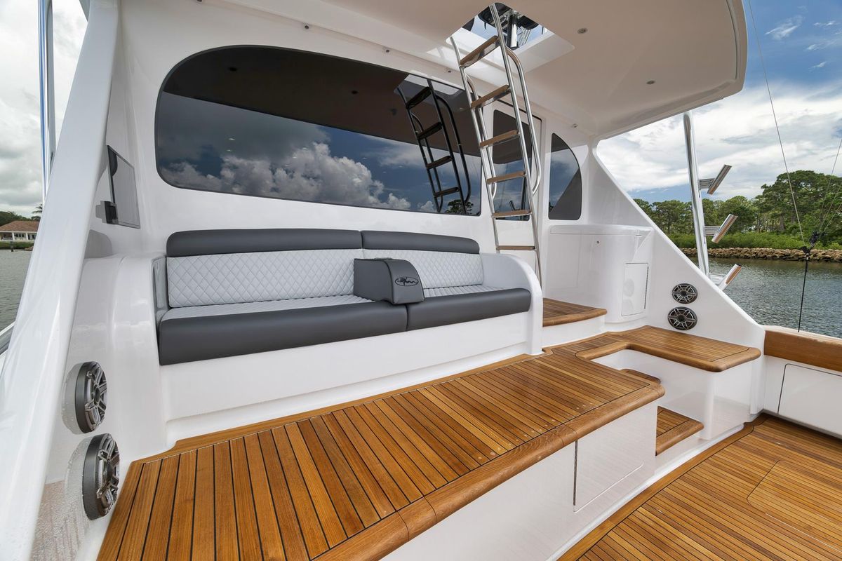 2024 Viking 72 