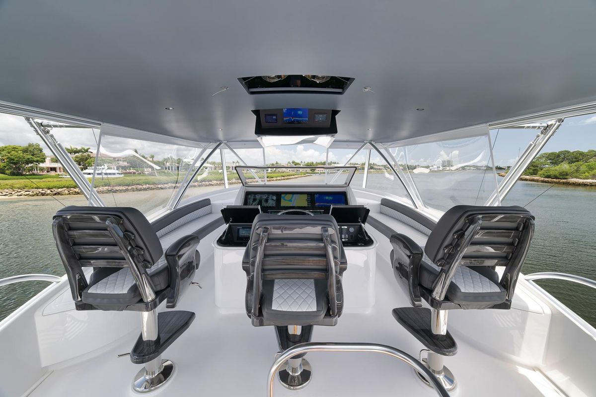 2024 Viking 72 
