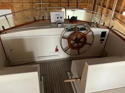 Rosella J Yacht Photos Pics 