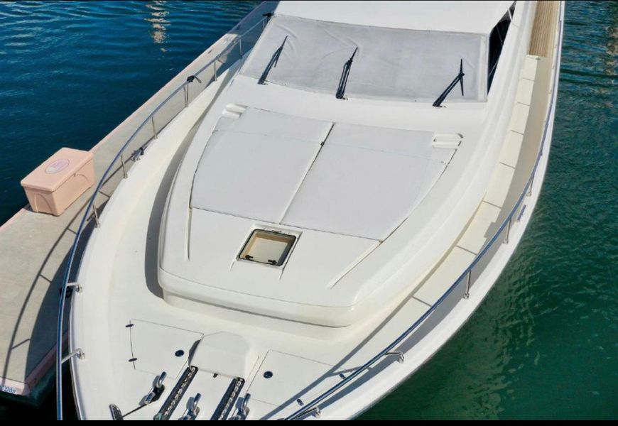 1999 Ferretti Yachts 80