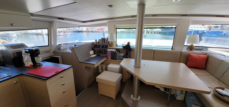 Serenity Yacht Photos Pics Salon