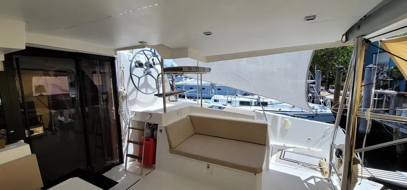 Serenity Yacht Photos Pics Cockpit