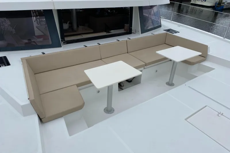 Serenity Yacht Photos Pics forward cockpit