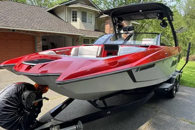 Malibu 24' WAKESETTER MXZ