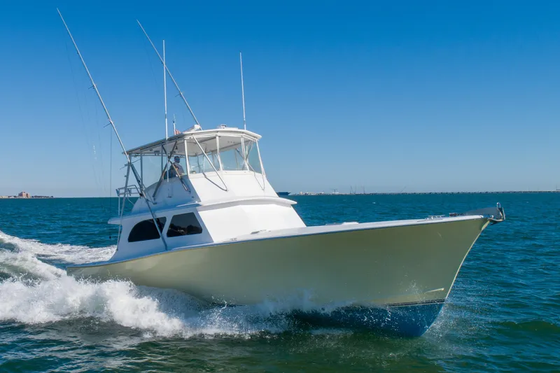 Mahalo Yacht Photos Pics 