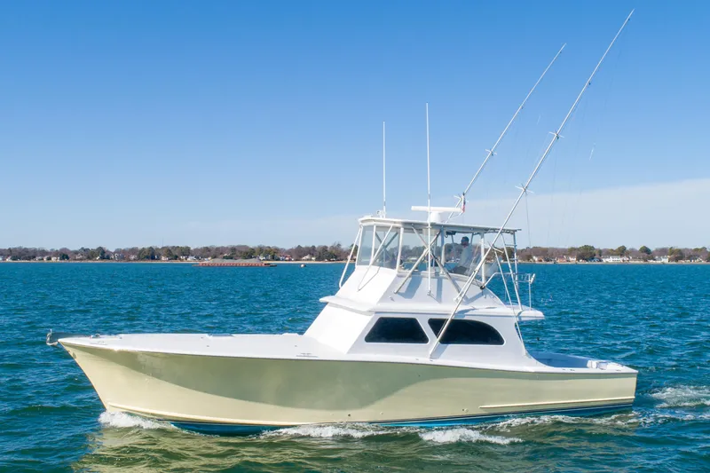 Mahalo Yacht Photos Pics 