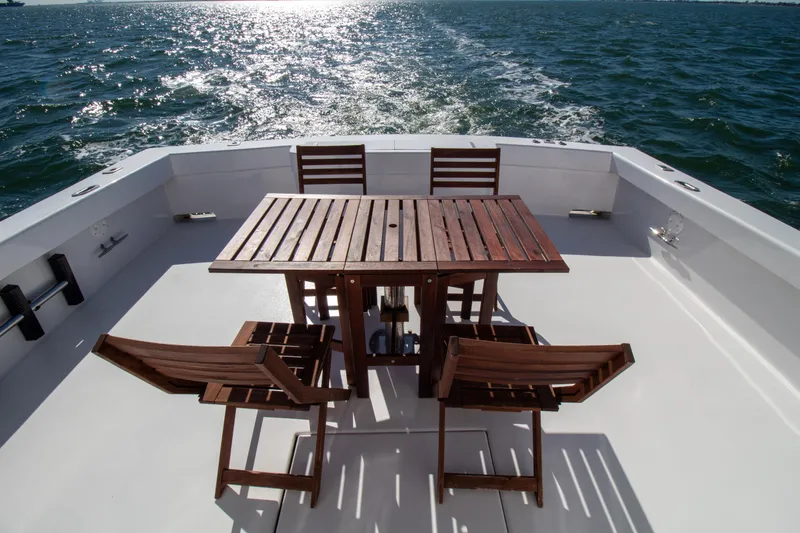 Mahalo Yacht Photos Pics 