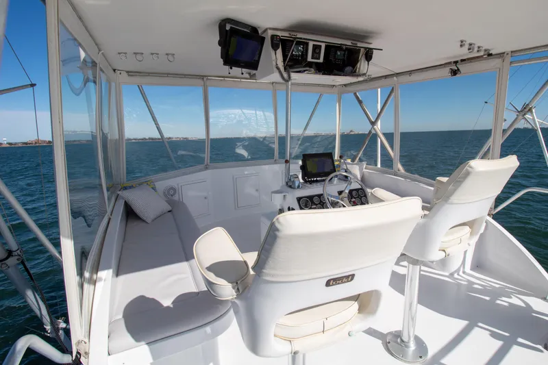 Mahalo Yacht Photos Pics 