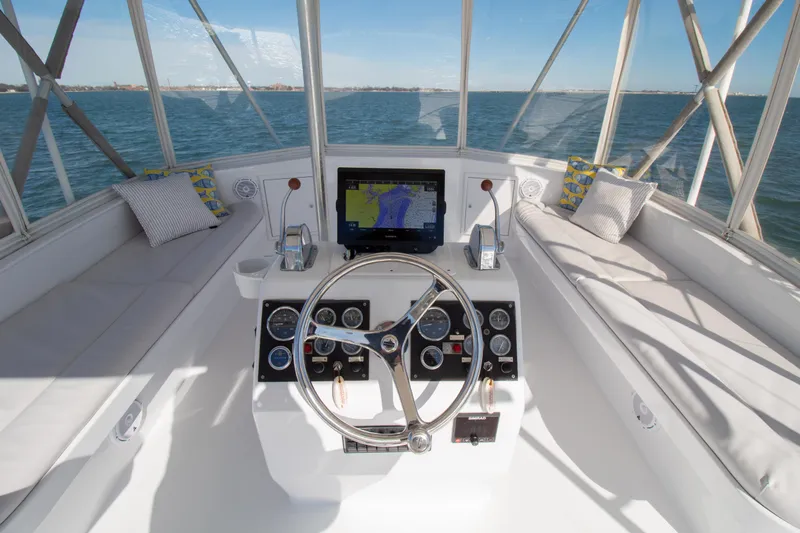 Mahalo Yacht Photos Pics 