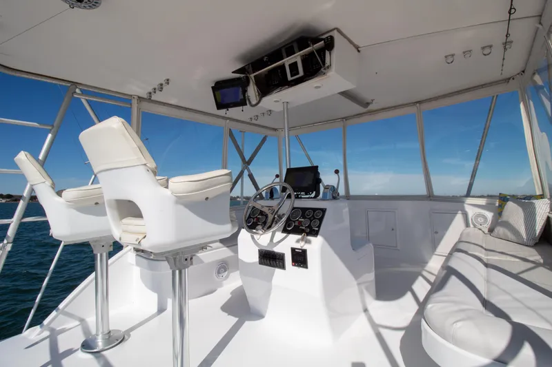 Mahalo Yacht Photos Pics 