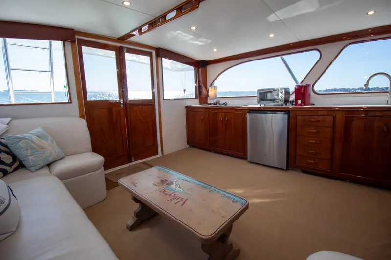 Mahalo Yacht Photos Pics 