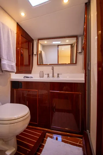 Mahalo Yacht Photos Pics 