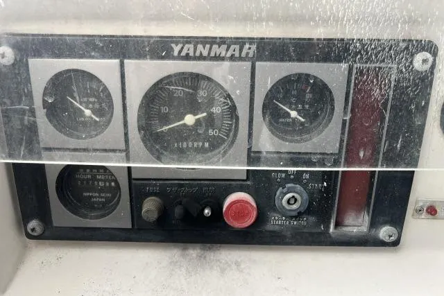 G Force Yacht Photos Pics Control panel of a 2004 J Boats J/133 with Yanmar engine gauges.