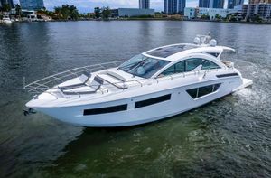 2020 60' Cruisers Yachts-Cantius Miami, FL, US