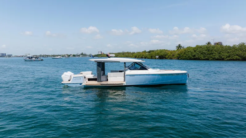 La Plage Yacht Photos Pics 