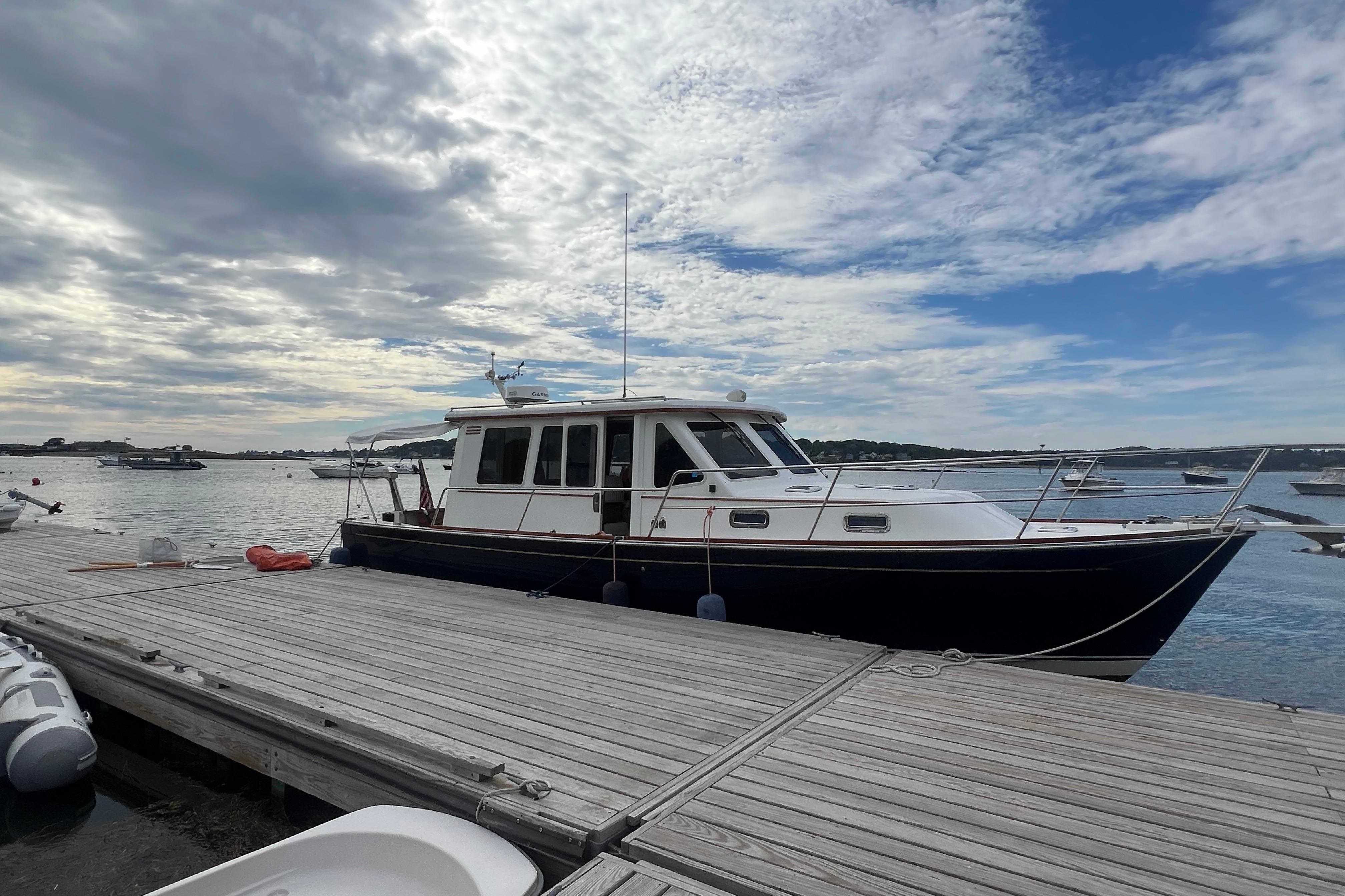 Sabre 36 Hardtop Sedan