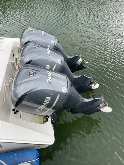 Wendy Yacht Photos Pics 